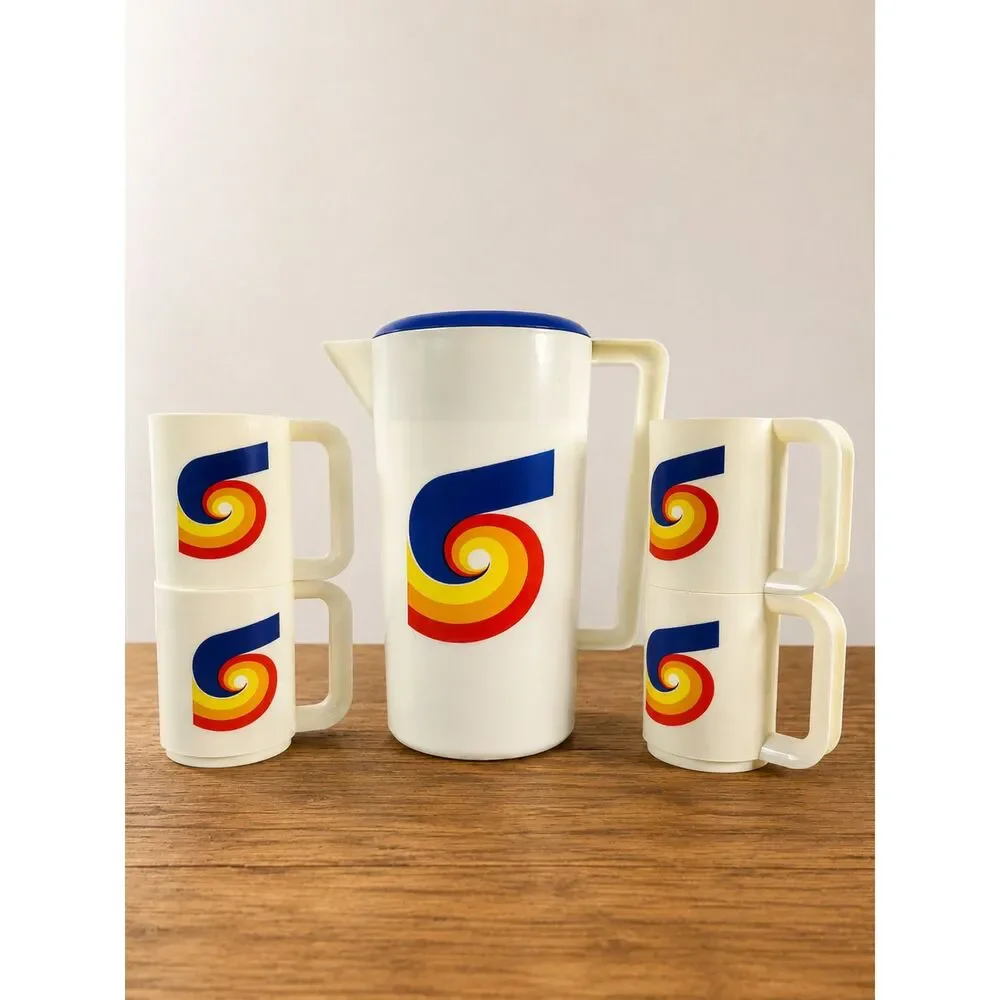 Vintage 1970s Am Pro Plastic Pitcher & 4 Stackable Mugs Retro Camping Set